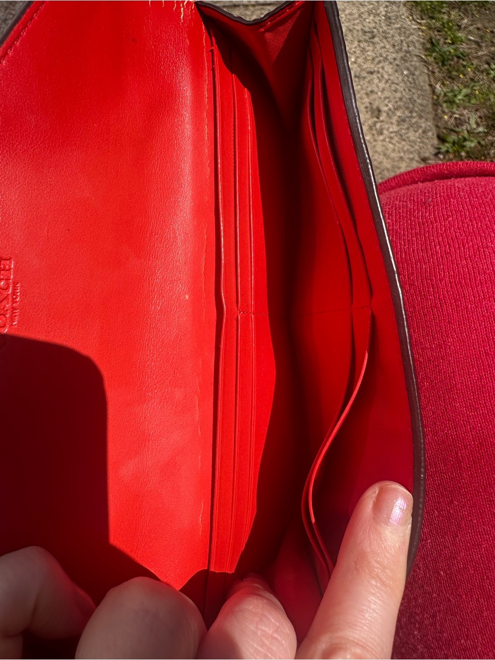Beautiful Coral Orange Leather COACH wallet alligator skin texture - Picture 7 of 8